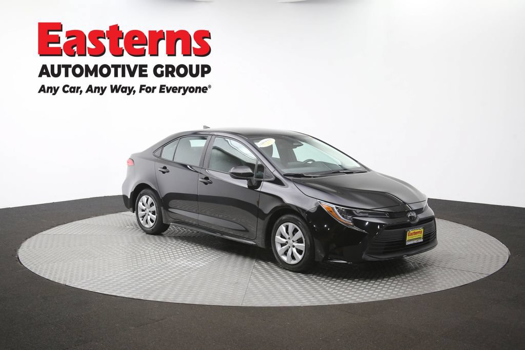 Used 2025 Toyota Corolla LE FWD image 48