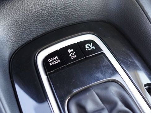 Used 2024 Toyota Corolla LE FWD image 28