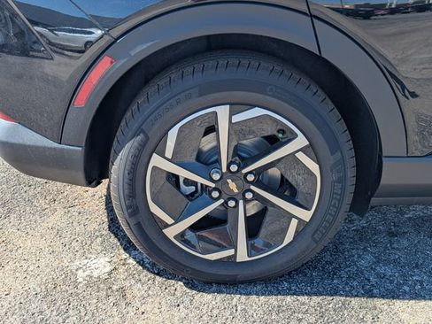 New 2026 Chevrolet Equinox EV LT image 3