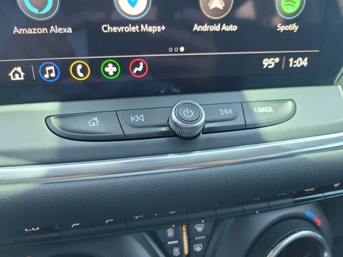 Used 2024 Chevrolet Blazer LT FWD image 23
