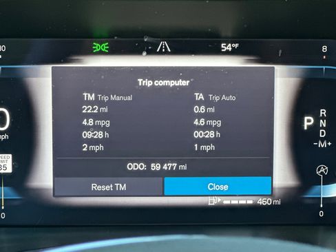 Certified 2022 Volvo XC60 B5 Momentum image 32