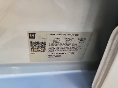 Used 2020 Chevrolet Sonic LT image 17