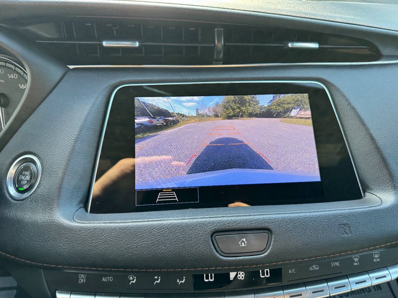 Used 2020 Cadillac XT4 Sport w/ Technology Package AWD/4WD image 21