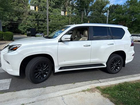 Used 2023 Lexus GX 460 Premium w/ Premium Plus Package AWD/4WD image 4