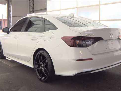 Used 2025 Honda Civic Sport image 7