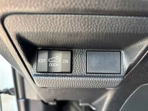 Used 2025 Toyota Tacoma SR RWD image 17