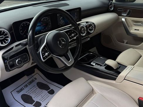 Used 2019 Mercedes-Benz A 220 4MATIC image 28