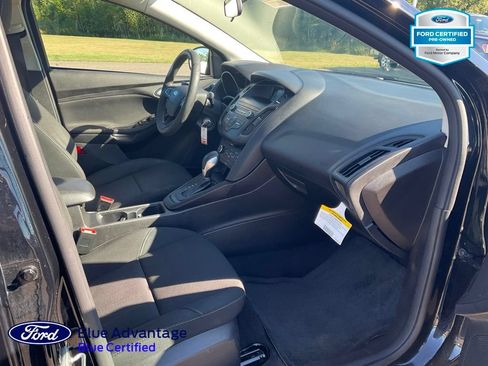 Used 2018 Ford Focus SE FWD image 16