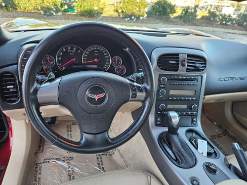 Used 2007 Chevrolet Corvette Convertible w/ Preferred Equipment Group image 21