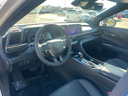 Certified 2026 Toyota Crown Platinum image 10