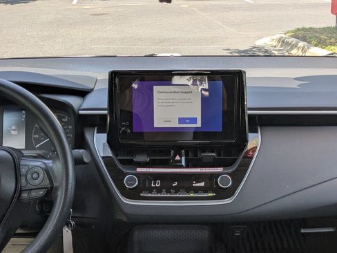 Used 2025 Toyota Corolla LE FWD image 19
