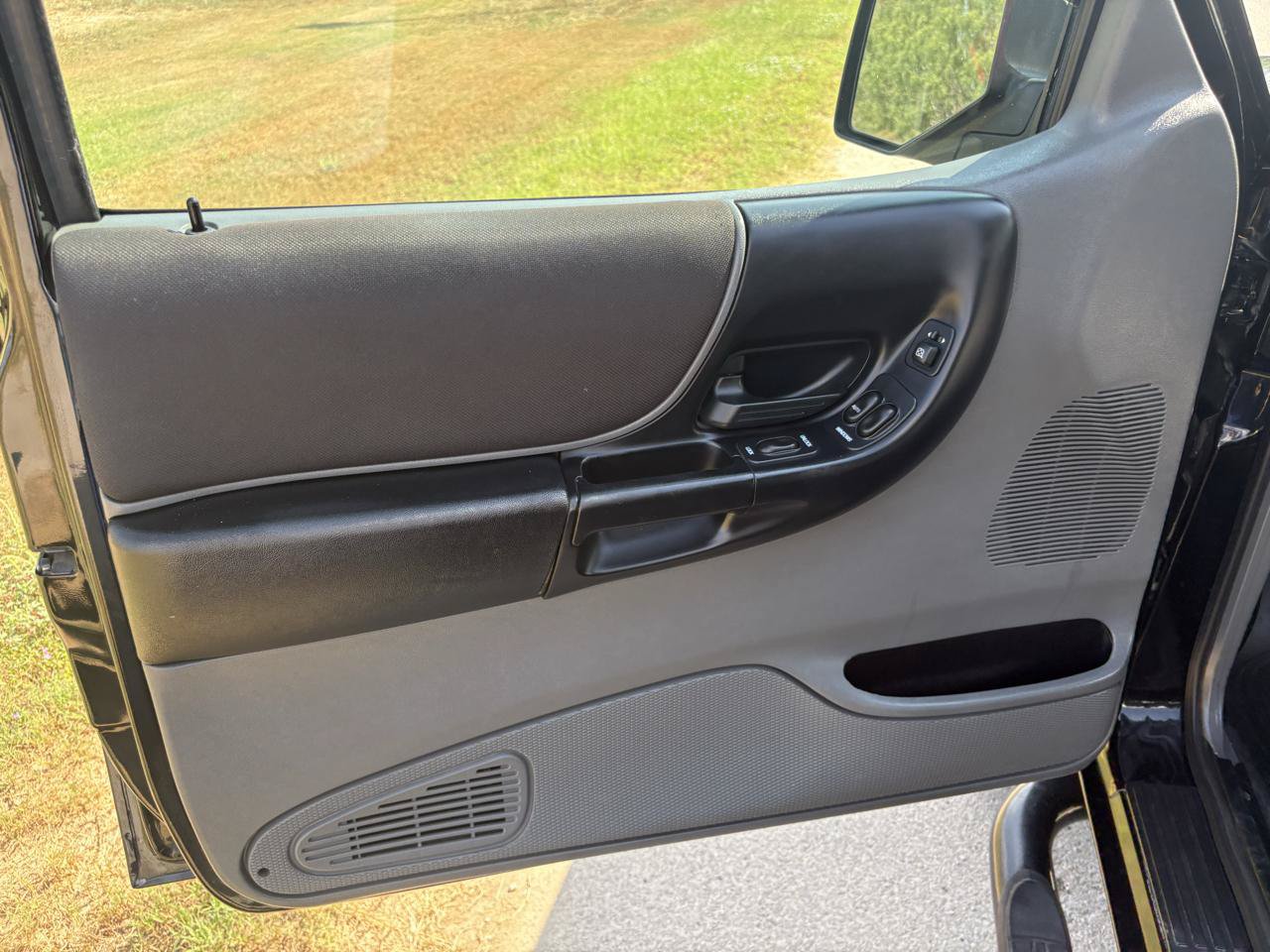 Used 2006 Ford Ranger Sport RWD image 32