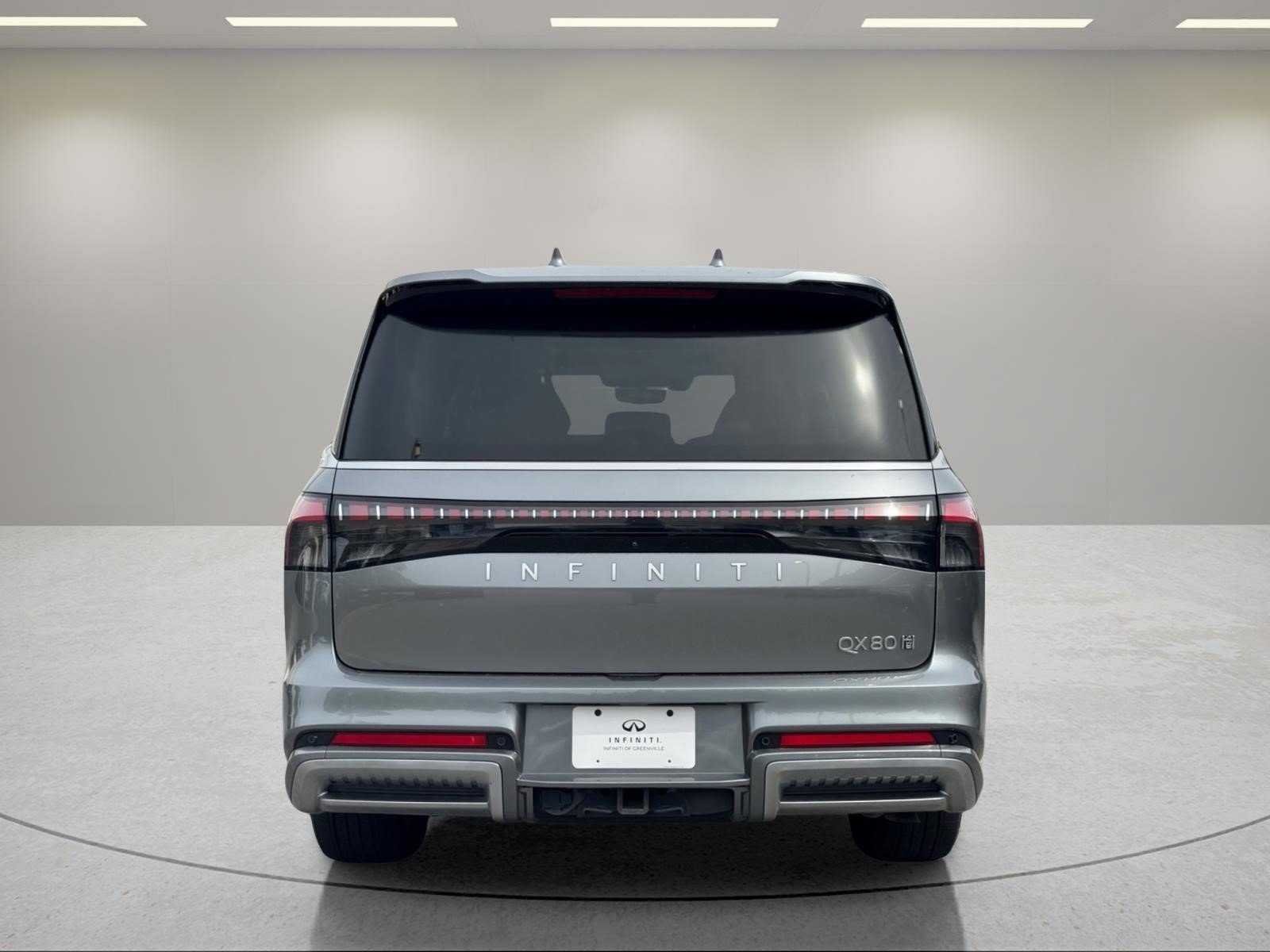 Used 2025 INFINITI QX80 Sensory AWD/4WD image 4