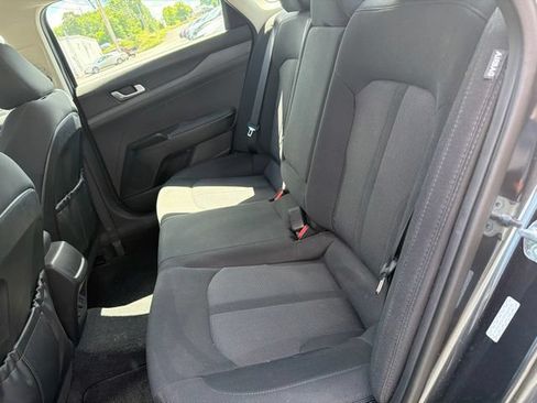 Used 2024 Kia K5 LXS FWD image 9
