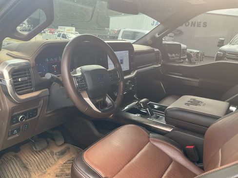 Used 2025 Ford F150 King Ranch w/ FX4 Off-Road Package AWD/4WD image 15