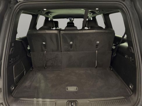 Used 2024 Jeep Wagoneer Series II w/ Flexible Seating Group image 15