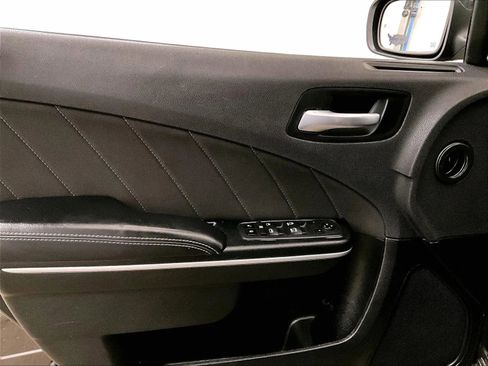 Used 2022 Dodge Charger R/T w/ Driver Convenience Group image 22