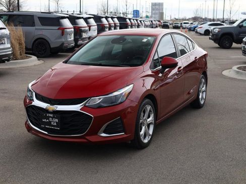 Used 2019 Chevrolet Cruze Premier w/ Driver Confidence II Package image 3