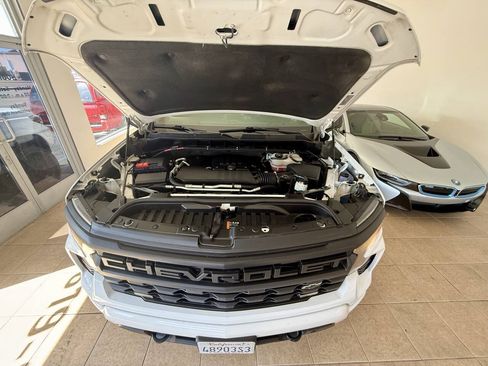 Used 2023 Chevrolet Silverado 1500 Custom AWD/4WD image 23
