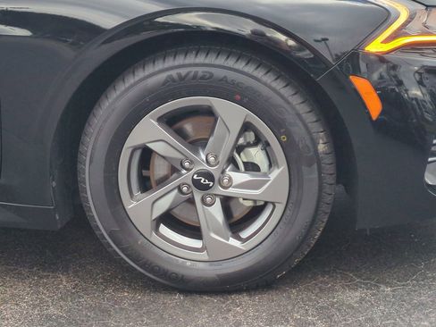 Used 2023 Kia K5 LXS image 11