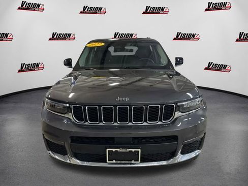 Used 2022 Jeep Grand Cherokee L Limited AWD/4WD image 2
