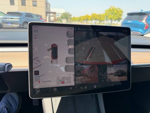 Used 2023 Tesla Model 3 Standard Range RWD image 31