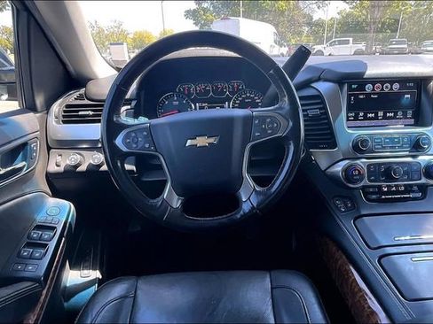 Used 2018 Chevrolet Tahoe Premier AWD/4WD image 5