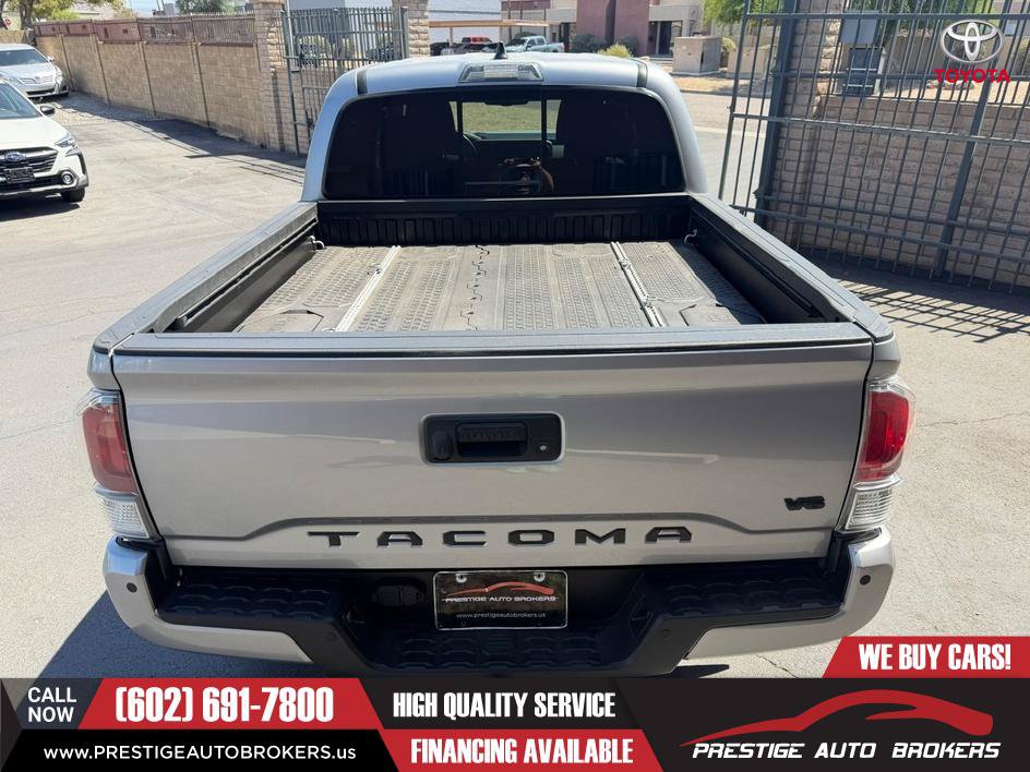Used 2021 Toyota Tacoma TRD Off-Road w/ Technology Package AWD/4WD image 14