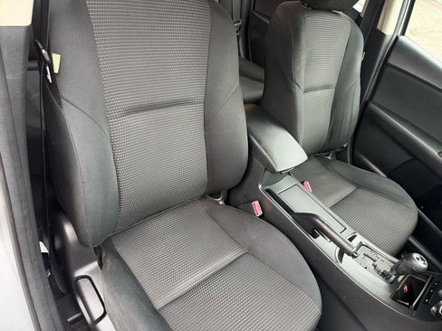 Used 2013 MAZDA MAZDA3 i Sport image 9