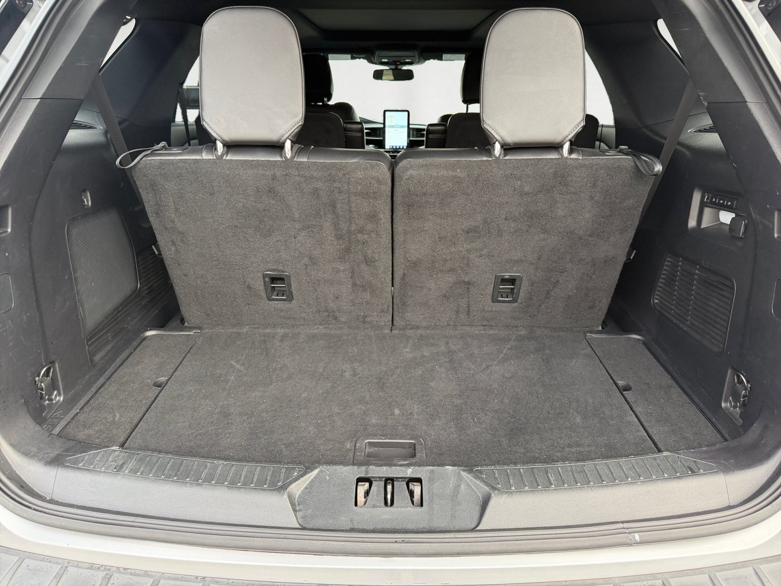Used 2022 Ford Explorer ST w/ Equipment Group 401A AWD/4WD image 19