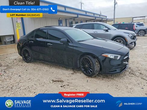 Used 2020 Mercedes-Benz A 220 w/ AMG Line image 5
