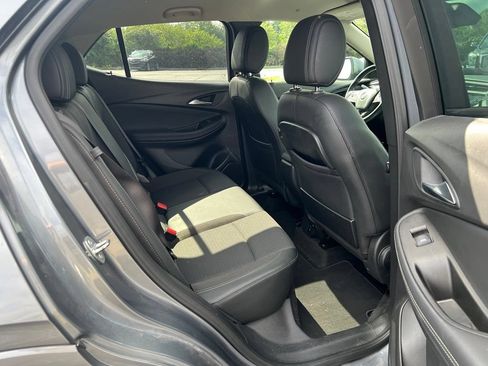 Used 2021 Buick Encore GX Preferred w/ Sport Touring Package FWD image 11