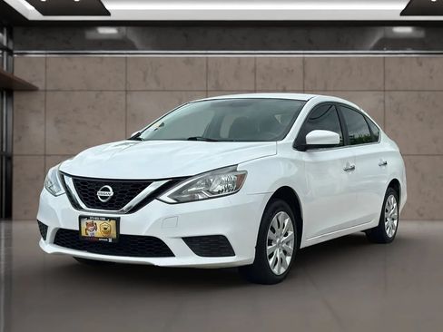 Used 2017 Nissan Sentra SV FWD image 2