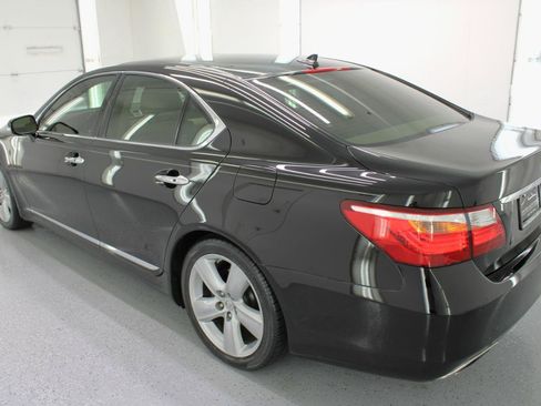 Used 2012 Lexus LS 460 w/ Comfort Pkg RWD image 6