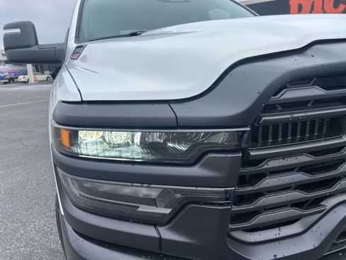 New 2026 RAM 2500 Tradesman AWD/4WD image 33