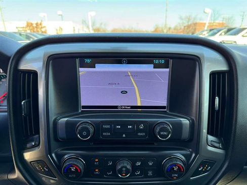 Used 2018 Chevrolet Silverado 1500 LT w/ All Star Edition image 35