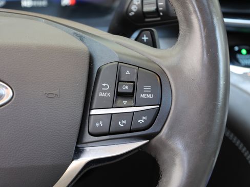 Used 2020 Ford Explorer Platinum w/ Premium Technology Package AWD/4WD image 21