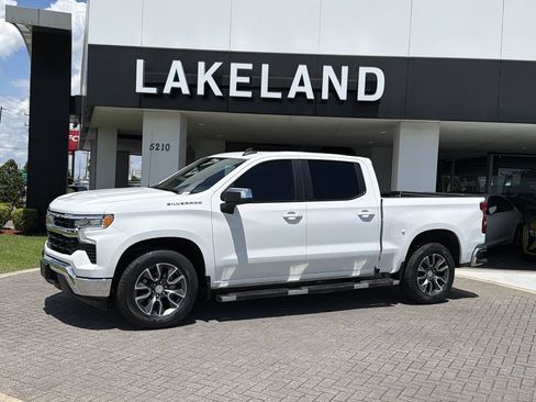 Certified 2022 Chevrolet Silverado 1500 LT RWD image 2