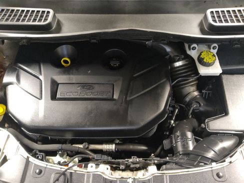 Used 2017 Ford Escape Titanium image 30