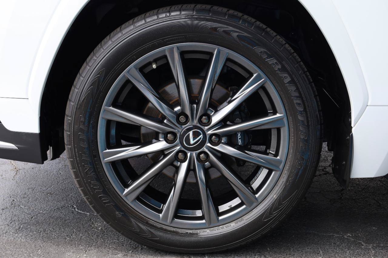 Used 2023 Lexus LX 600 F Sport w/ Accessory Package (Z1) AWD/4WD image 6