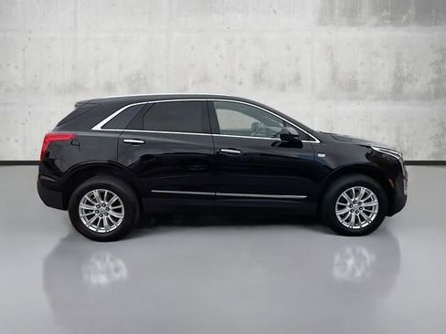 Used 2018 Cadillac XT5 AWD image 4