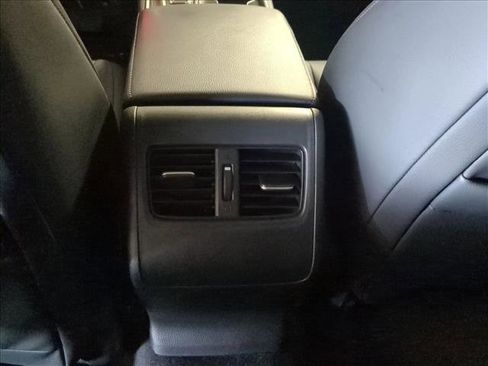 Used 2018 Honda Accord Touring image 17