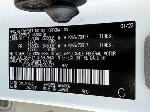 Used 2022 Toyota 4Runner SR5 AWD/4WD image 27