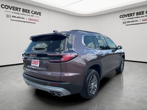 Used 2025 GMC Acadia Elevation image 9