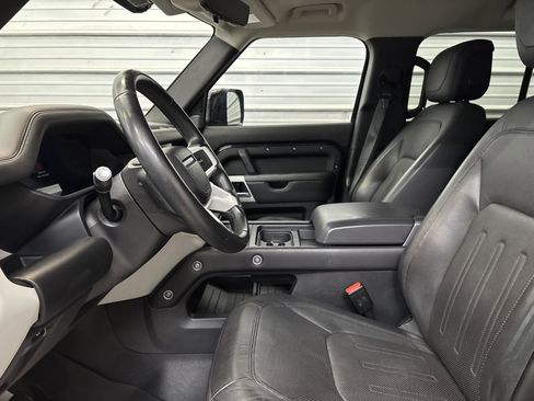 Used 2020 Land Rover Defender 110 HSE image 8