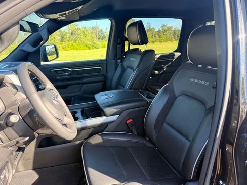 Used 2026 RAM 1500 Laramie AWD/4WD image 7