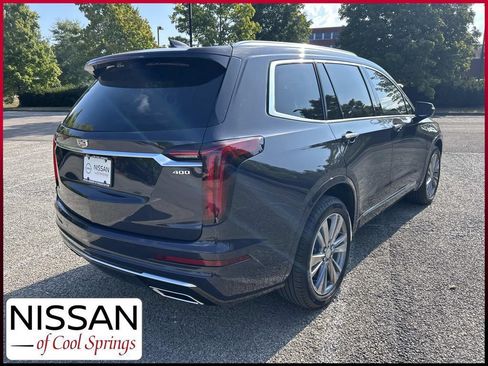 Used 2025 Cadillac XT6 Premium Luxury w/ Technology Package FWD image 7