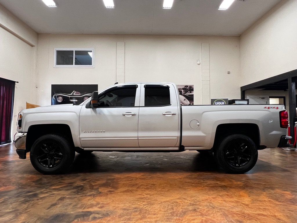 Used 2017 Chevrolet Silverado 1500 LT w/ Max Trailering Package AWD/4WD image 6