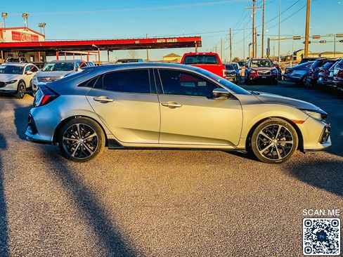 Used 2020 Honda Civic Sport Touring image 9