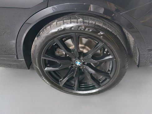 Used 2024 BMW X7 xDrive40i w/ M Sport Package AWD/4WD image 33